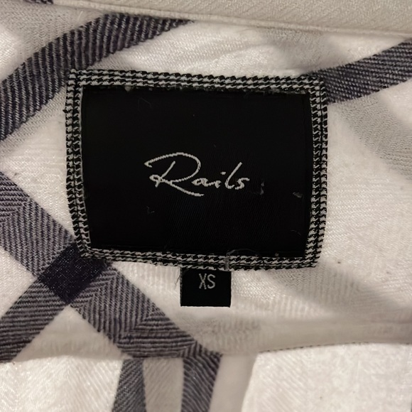 Rails Button Down - Picture 3 of 3